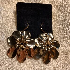 Robert Lee Morris Soho Gold Tone Floral Petal Dangle Statement Earrings 2”